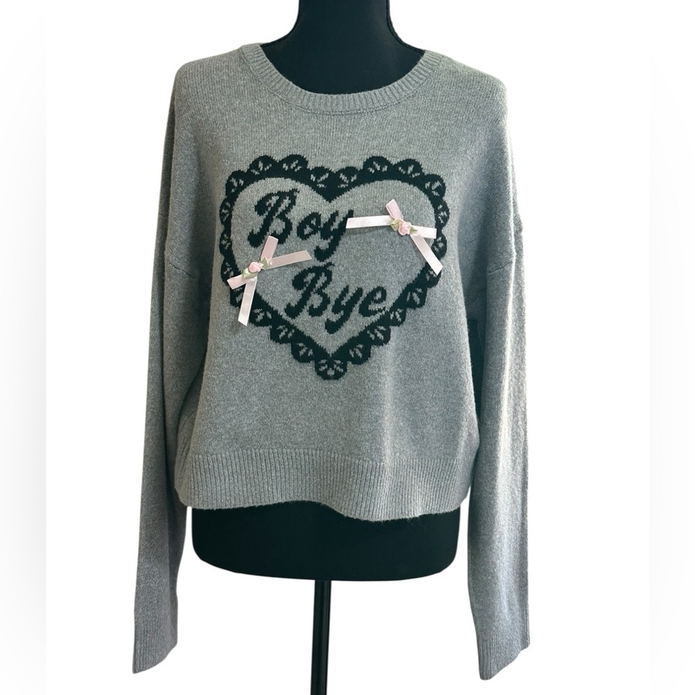 Derek Heart Gray Crewneck Sweater with Black Heart and Pink Bow Accents NWT (L)